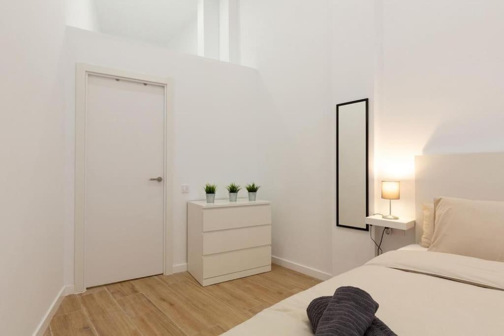 Nuevo Loft En Playa Y Cerca Del Centro, Ac Y Wifi Appartement Valencia Buitenkant foto