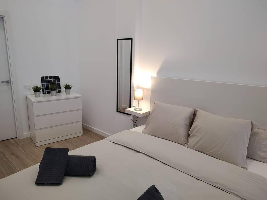 Nuevo Loft En Playa Y Cerca Del Centro, Ac Y Wifi Appartement Valencia Buitenkant foto