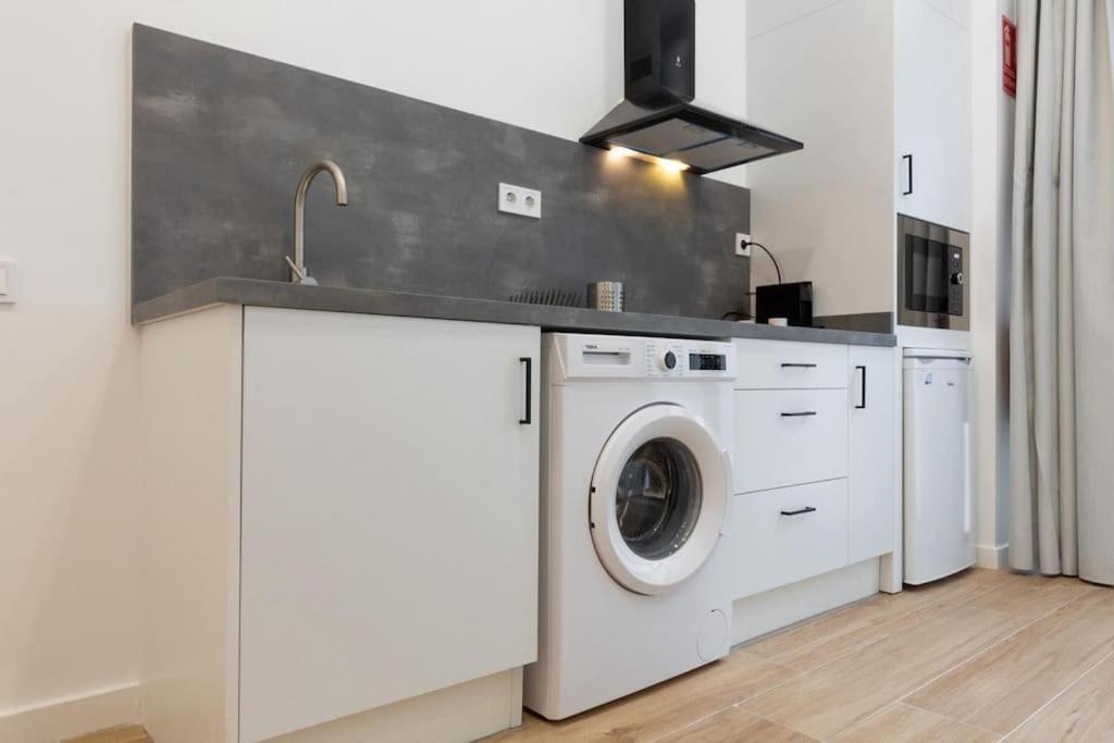 Nuevo Loft En Playa Y Cerca Del Centro, Ac Y Wifi Appartement Valencia Buitenkant foto